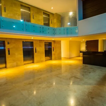 Palmetto Beach 2701